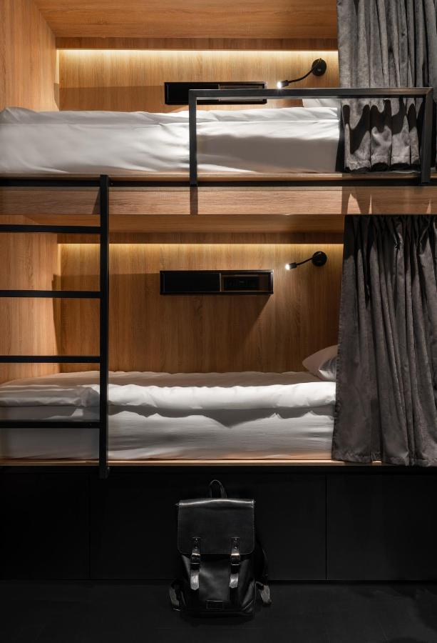 Globe Runner Hostel Κίεβο Εξωτερικό φωτογραφία