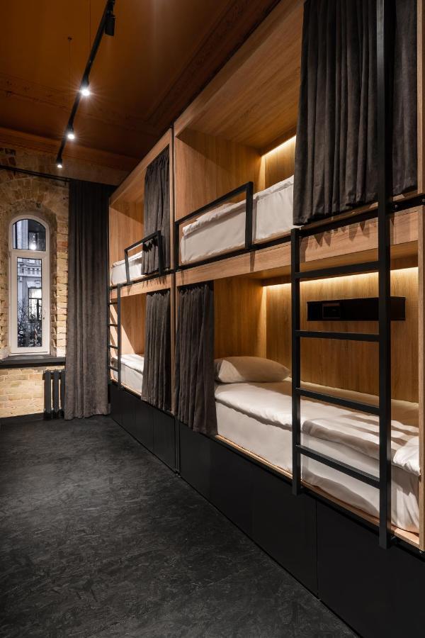 Globe Runner Hostel Κίεβο Εξωτερικό φωτογραφία