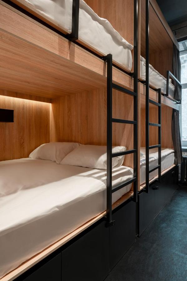 Globe Runner Hostel Κίεβο Εξωτερικό φωτογραφία