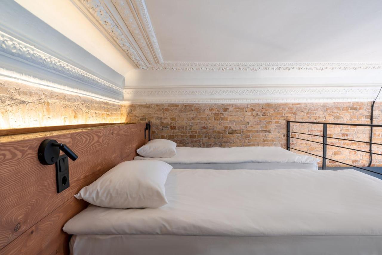 Globe Runner Hostel Κίεβο Εξωτερικό φωτογραφία