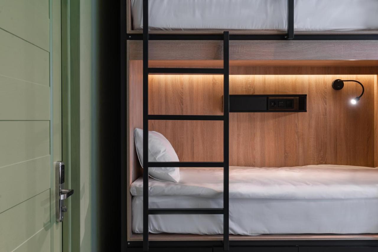 Globe Runner Hostel Κίεβο Εξωτερικό φωτογραφία
